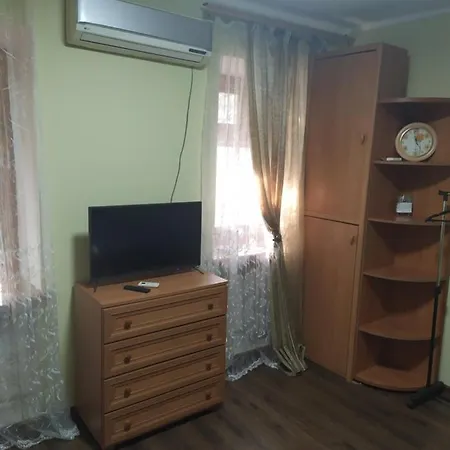 Observatornyi Apartment *